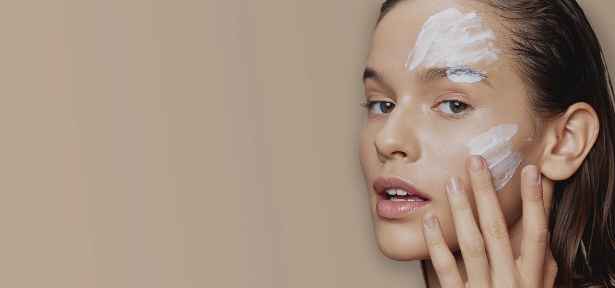 avya skincare product image