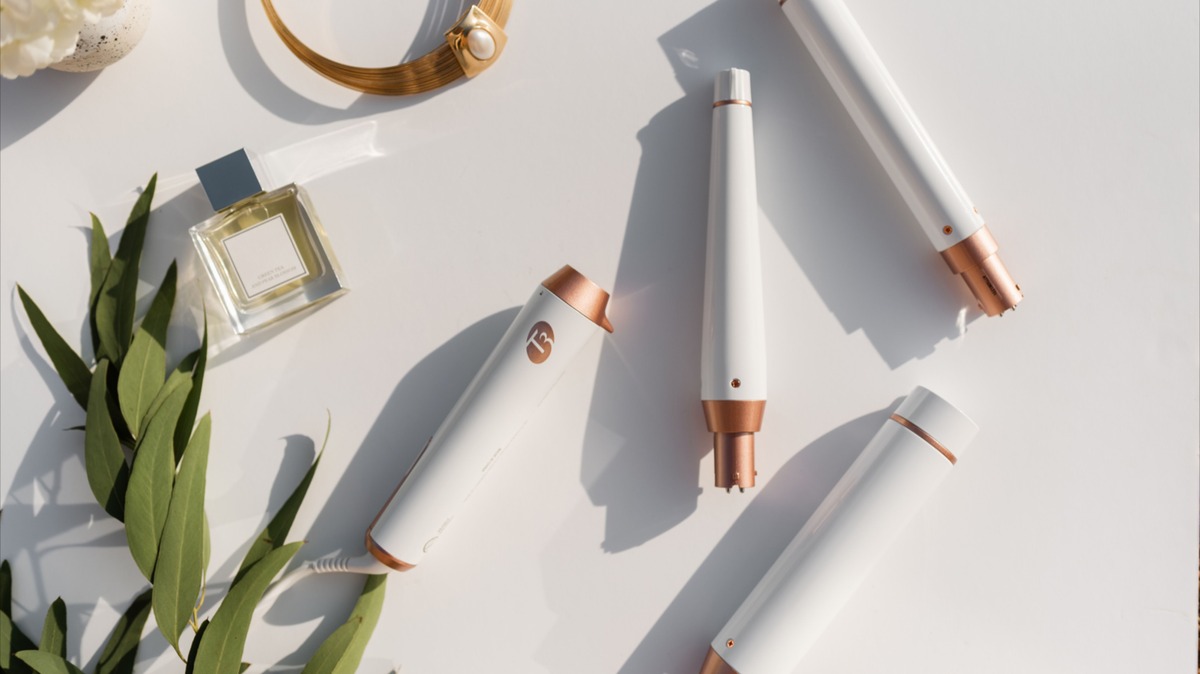 t3 curling iron product image
